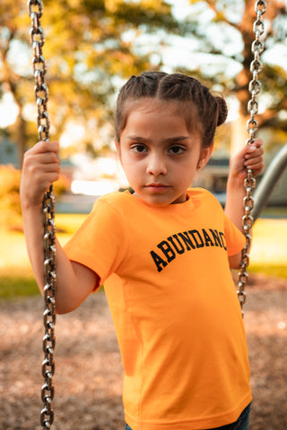 KIDS ABUNDANCE TEE - GOLD/BLACK